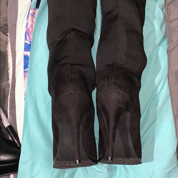 Black Over The Knee Boots Sz 38/8 Super Stretchy - Picture 5 of 6